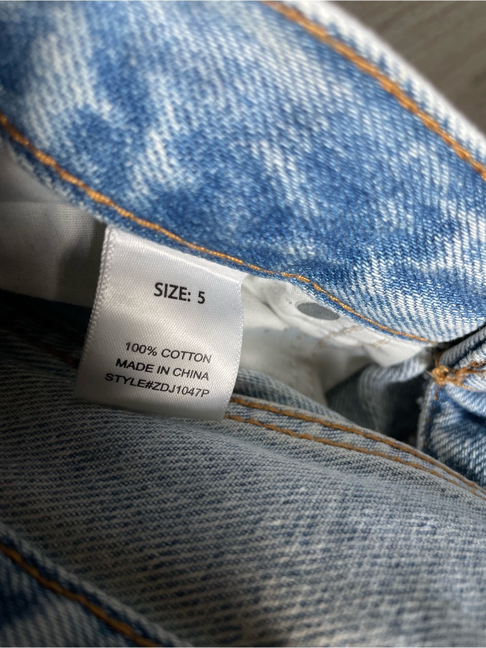 Fashion Nova women's size 5 jeans - Picture 6 of 8